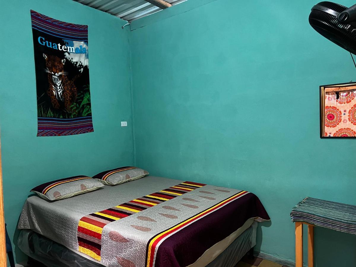 Appartement Casa " Mary " à Lanquín Extérieur photo